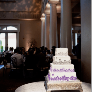 wedding cake lighting